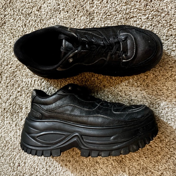 Bershka Leather Platform Boots w/ removable Gaitors - Picture 6 of 9